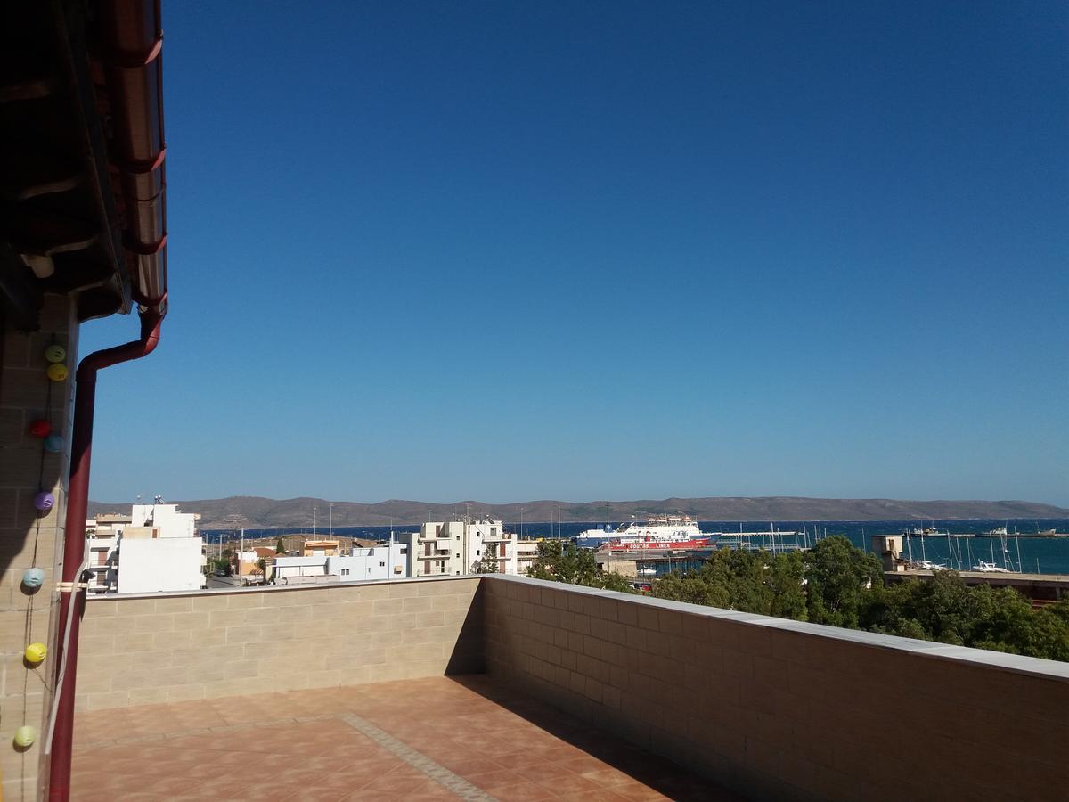Nikolakakis Rooms Lavrio Εξωτερικό φωτογραφία
