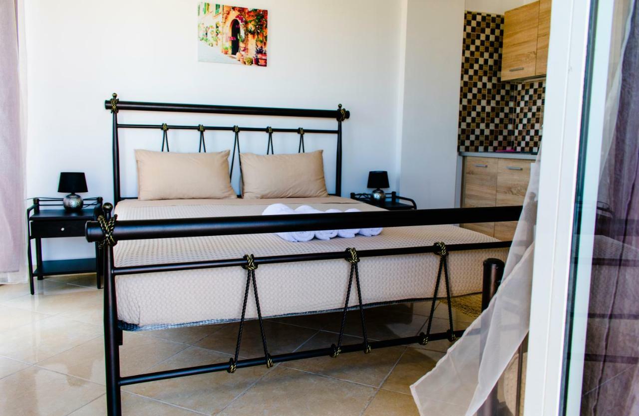 Nikolakakis Rooms Lavrio Εξωτερικό φωτογραφία