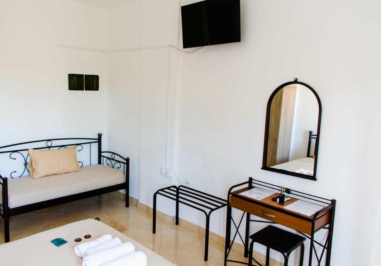 Nikolakakis Rooms Lavrio Εξωτερικό φωτογραφία